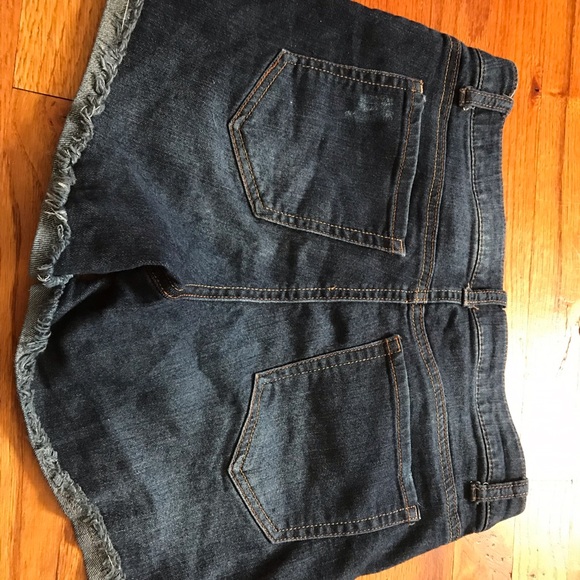 “Ripped” Jean Shorts - Picture 2 of 2